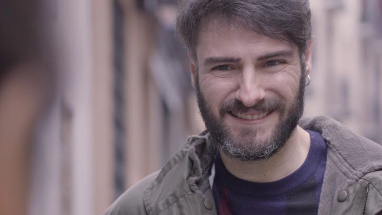 Pedro Ángel Roca lleva su humor más afilado a El Batel con The Locos